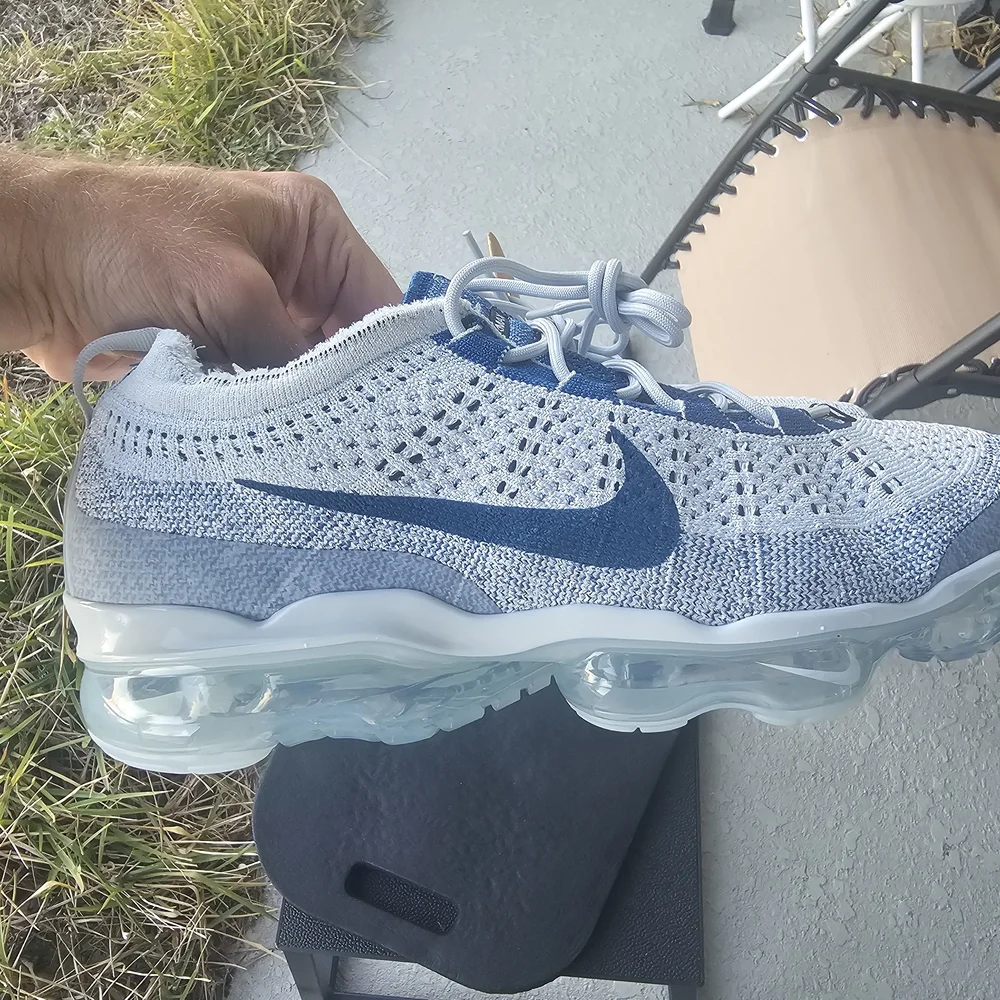 Size 10.5 - Nike Air VaporMax 2023 Flyknit Pure Platinum Court Blue (No Box) - Picture 4 of 10